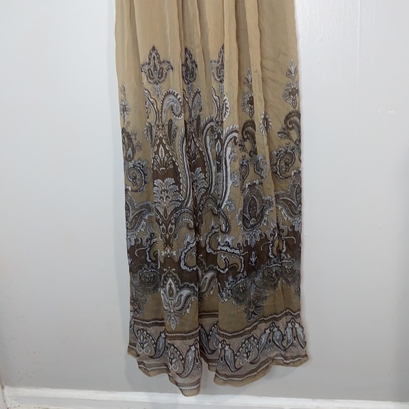 🦋Spaghetti Strap flowy sundress! - Picture 4 of 6